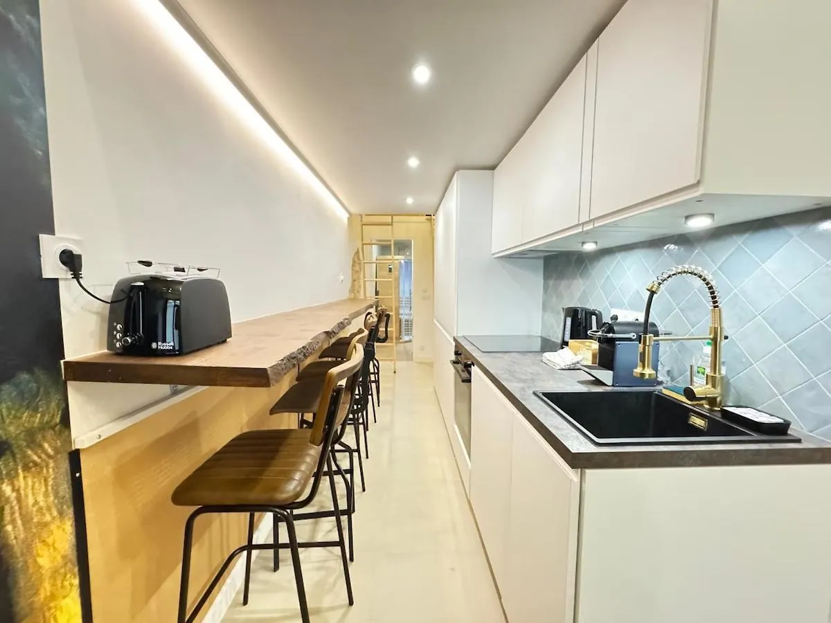 Impressionnists In Le Marais - Sauna & Ac Paris
